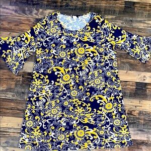 Espresso Navy floral dress with ruffle sleeves  size 2X